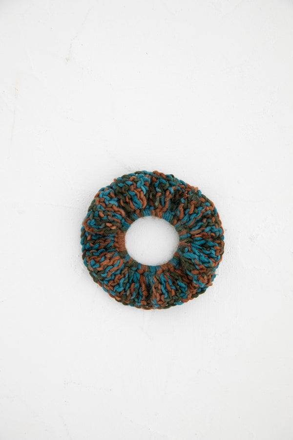 CROCHET SCRUNCHIE BLUE