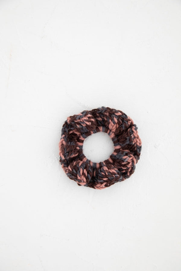 CROCHET SCRUNCHIE PINK
