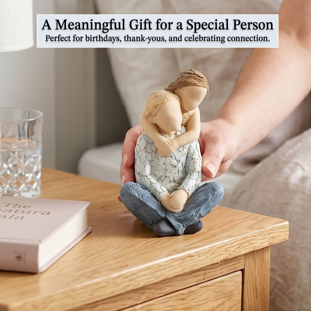 Figurine A Close Bond