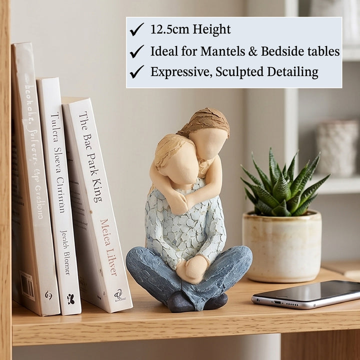 Figurine A Close Bond