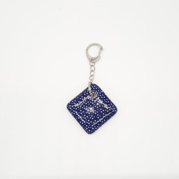 KEYCHAIN PENDANT DIAMOND SHAPE BLUE SPEC