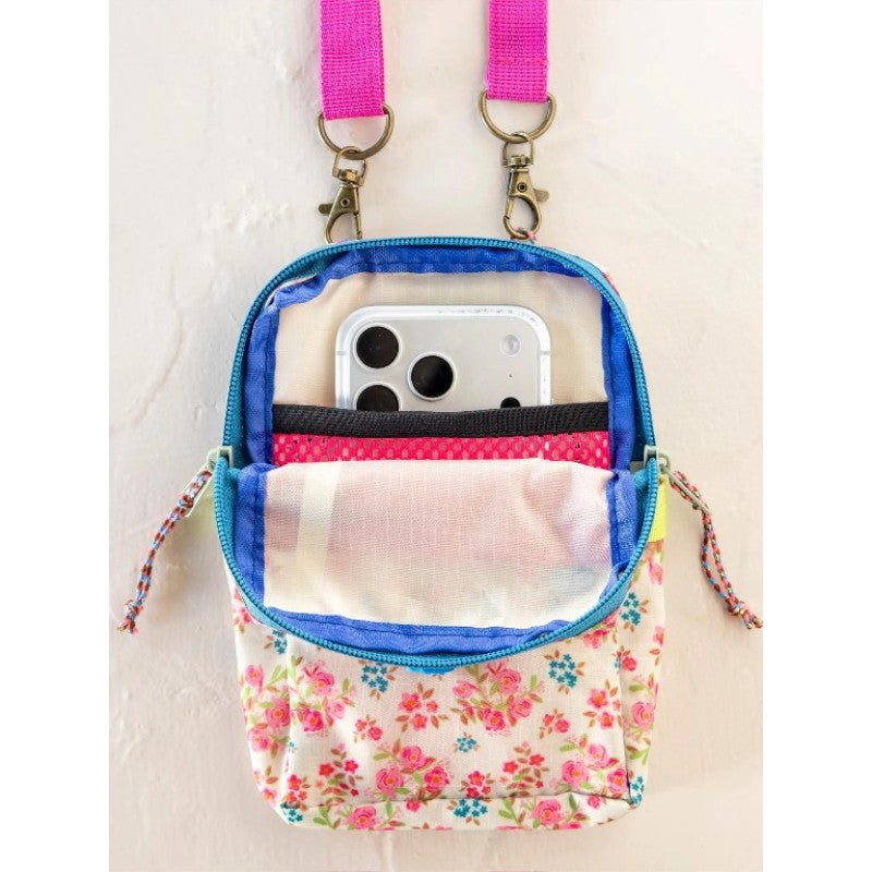 8 in 1 Pocket Crossbody Flrl Blms L