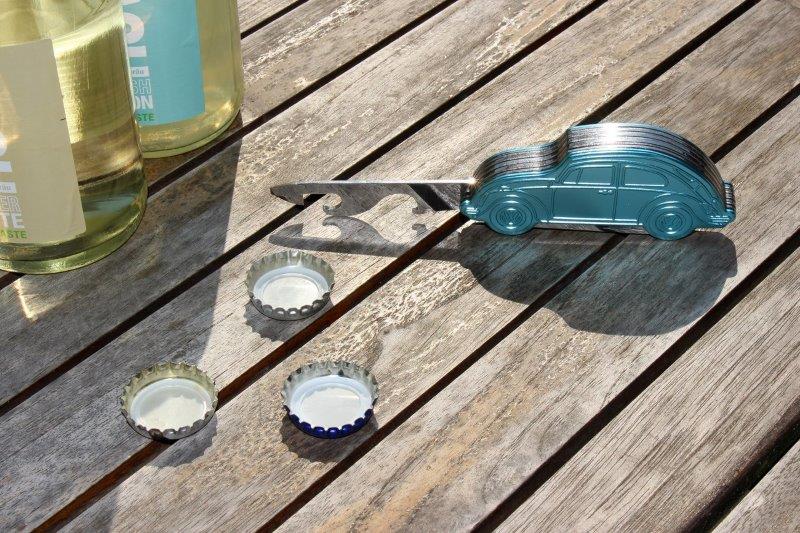 VW BEETLE 3D POCKET KNIFE IN GIFT TIN - BLUE