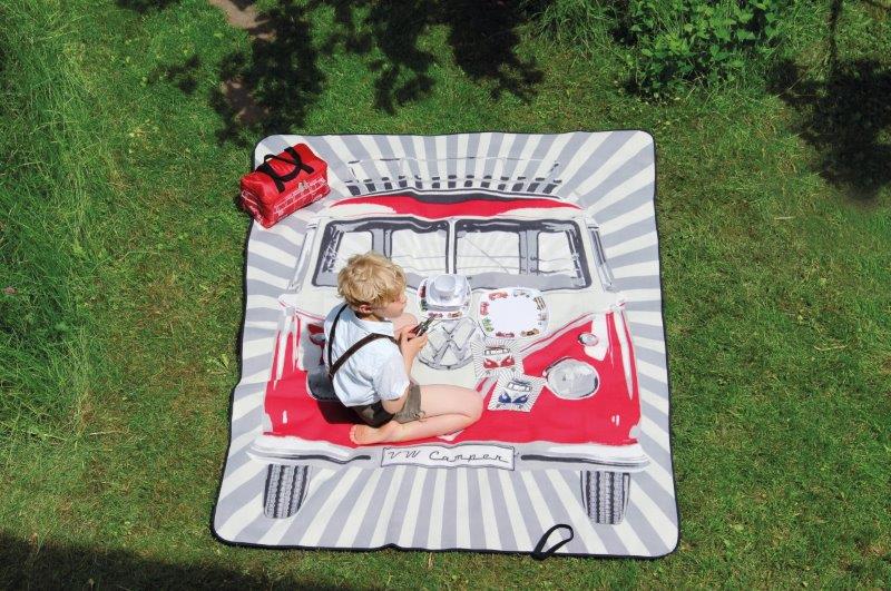 VW T1 BUS PICNIC BLANKET WITH CARRYING BAG - SAMBA STRIPES/RED