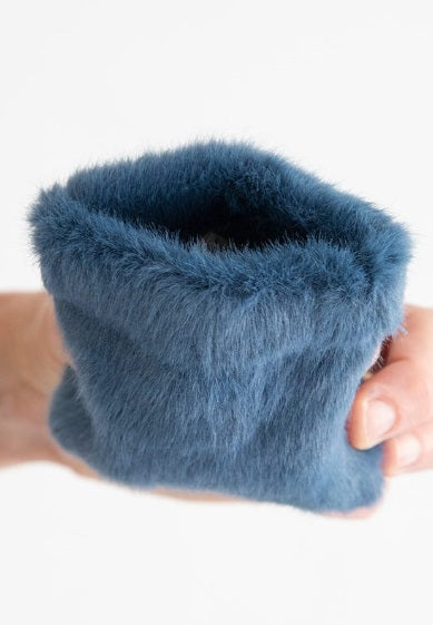 Fuzzy Pinch Pouch Dusty Blue
