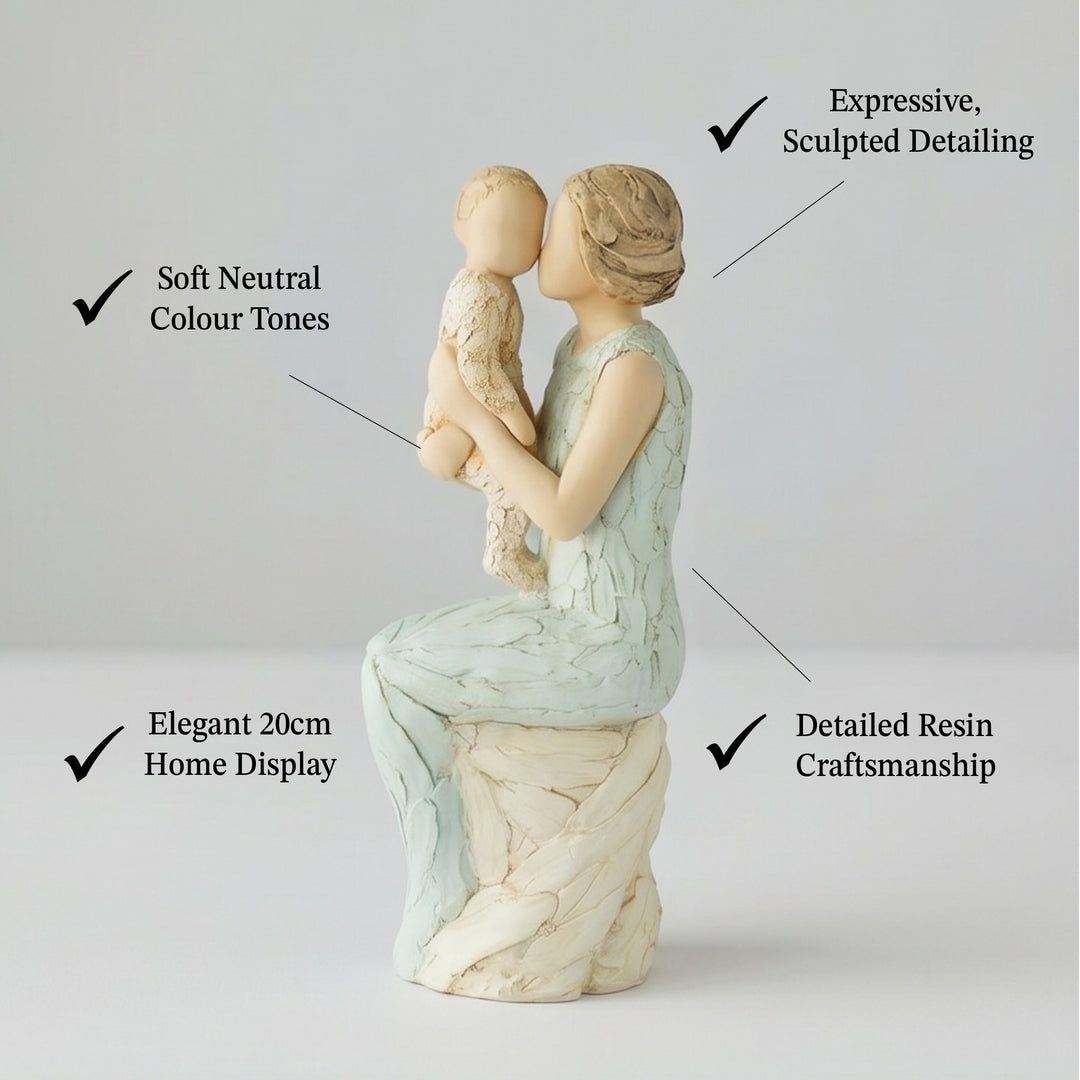 Figurine A Grandmother's Love