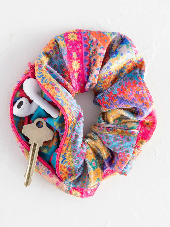 Hideaway Scrunchie - Flower Patchwork