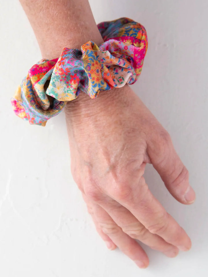 Hideaway Scrunchie - Flower Patchwork