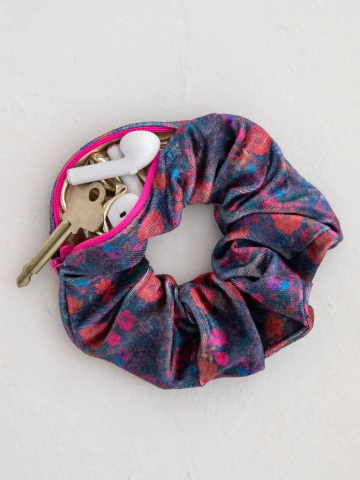 Hideaway Scrunchie - Dark Floral