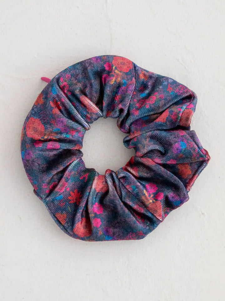 Hideaway Scrunchie - Dark Floral