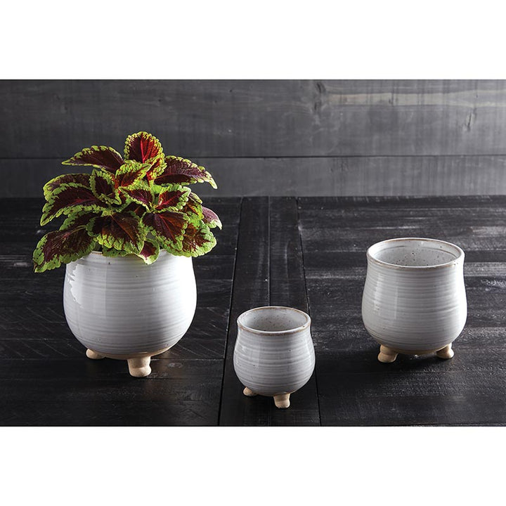 Porcelain Pot w/Legs - MED