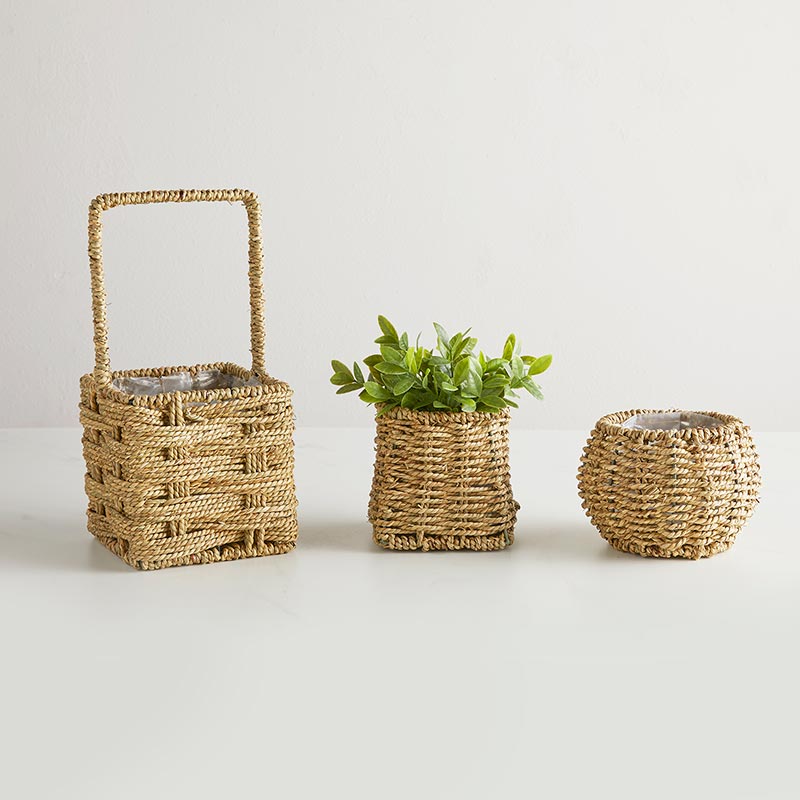 Square Basket w/Handle