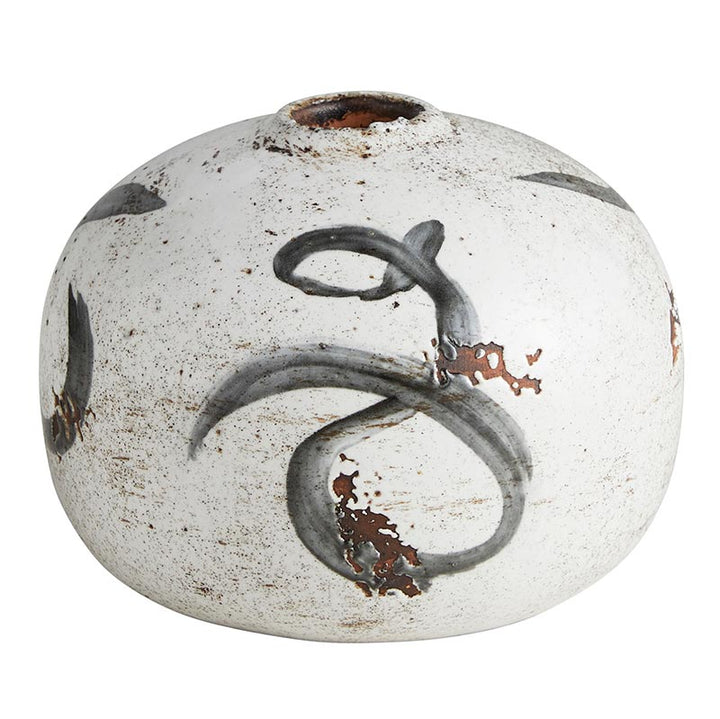 BW Terracotta Vase