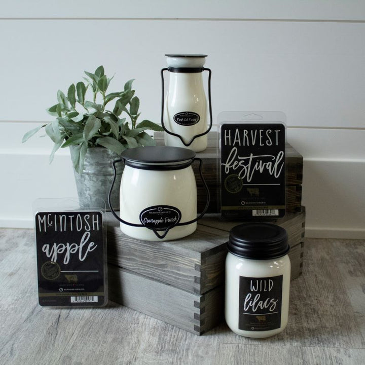 Farmhouse Mason Jar Candle - Wild Lilacs