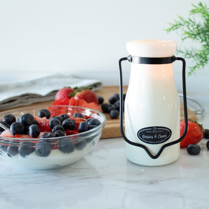 Milkbottle Candle Sml -  Berries & Cream