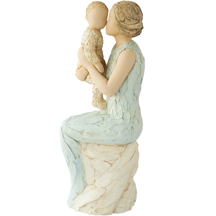 Figurine A Grandmother's Love