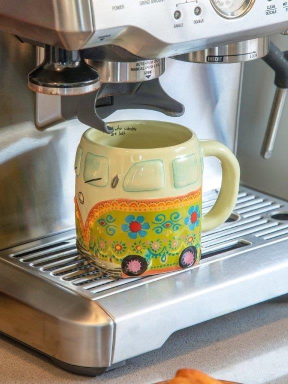 Folk Mug Van