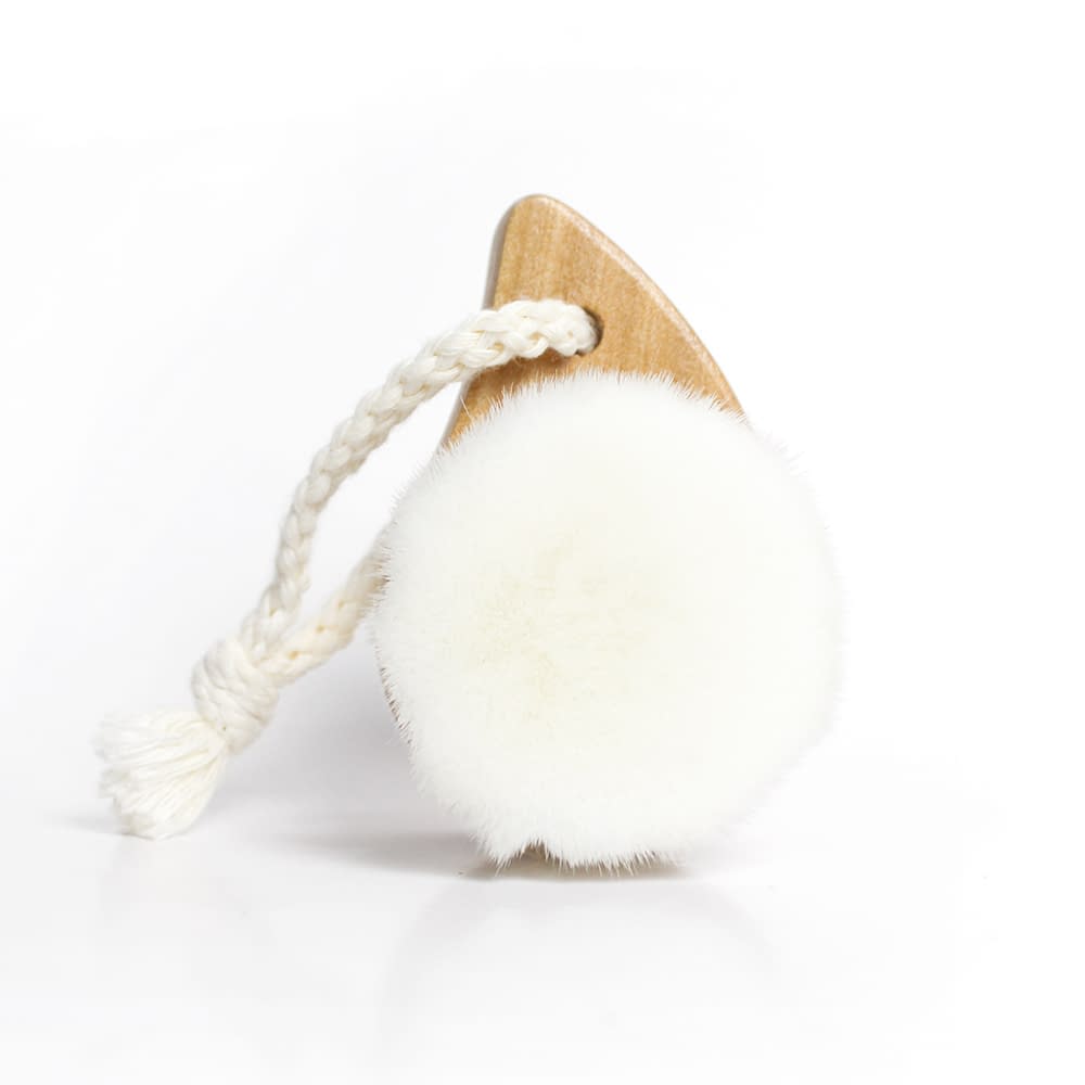 FACIAL CLEANSING BRUSH