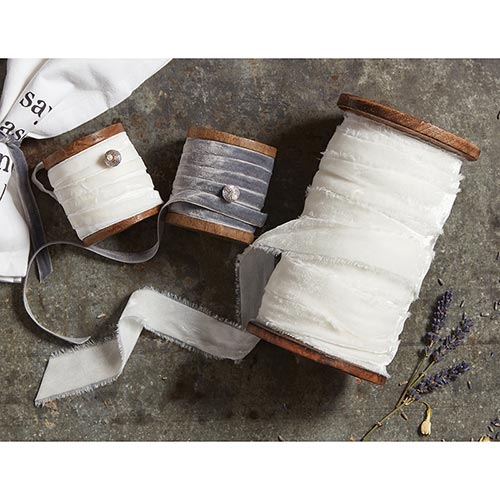 Velvet Ribbon w/Push Pin - Grey