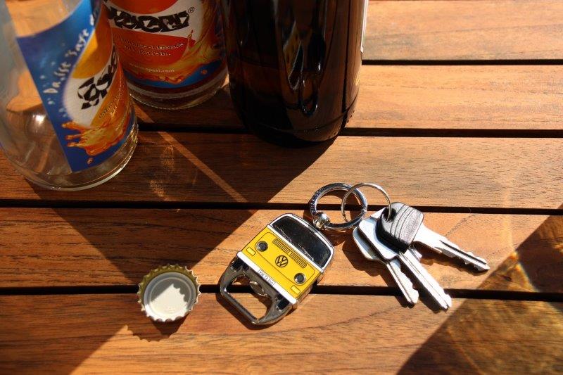 VW T2 BUS KEY RING WITH BOTTLE OPENER IN BLISTER PACKAGING - ORANGE (D)