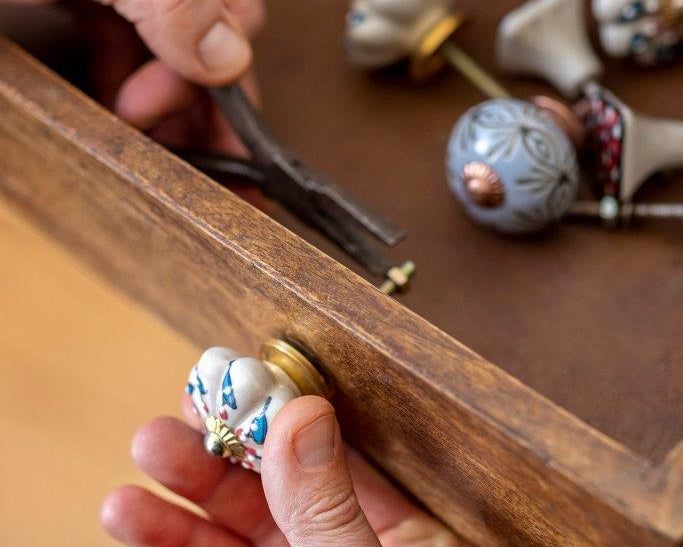 DRAWER PULL 521